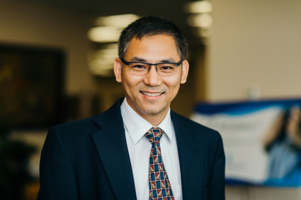 Dr. Phinit Phisitkul, MD