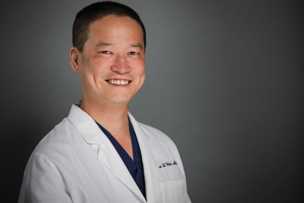 Dr. Robert Chen, MD