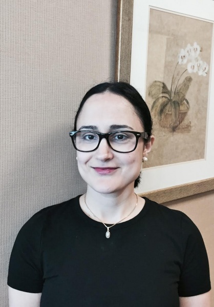 Dr. Negar Sadr, MD